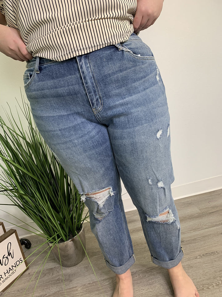 The Curvy Quinn Boyfriend Jeans