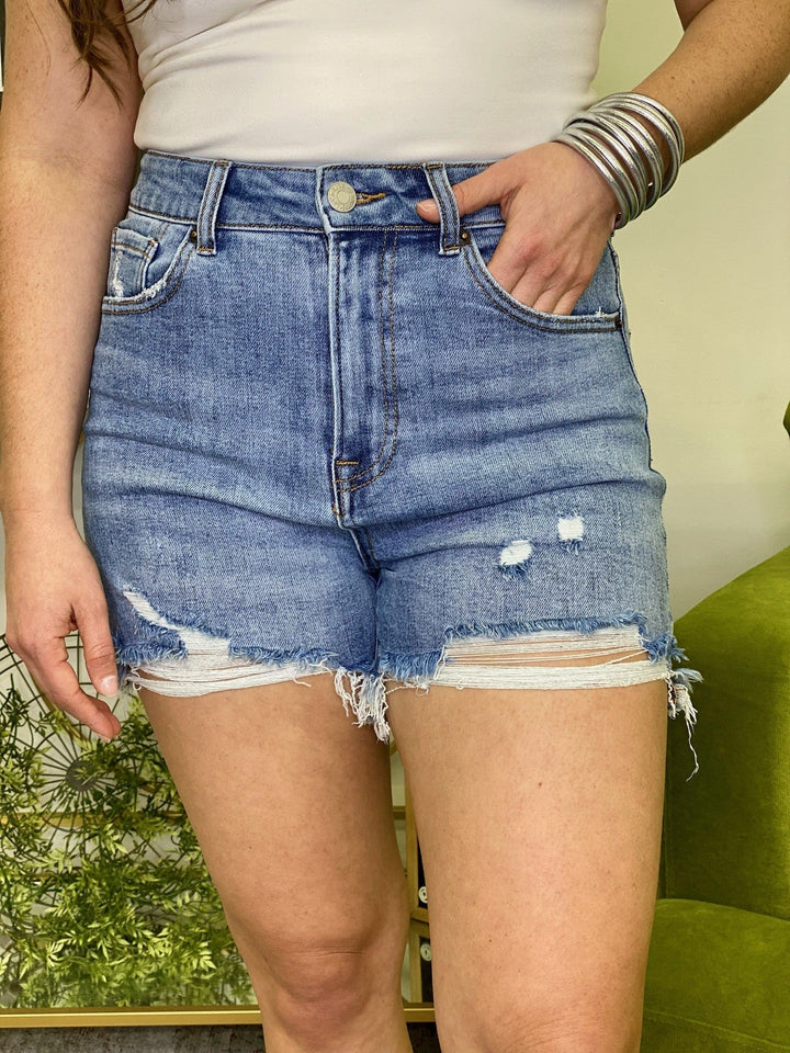 Risen High Shorts