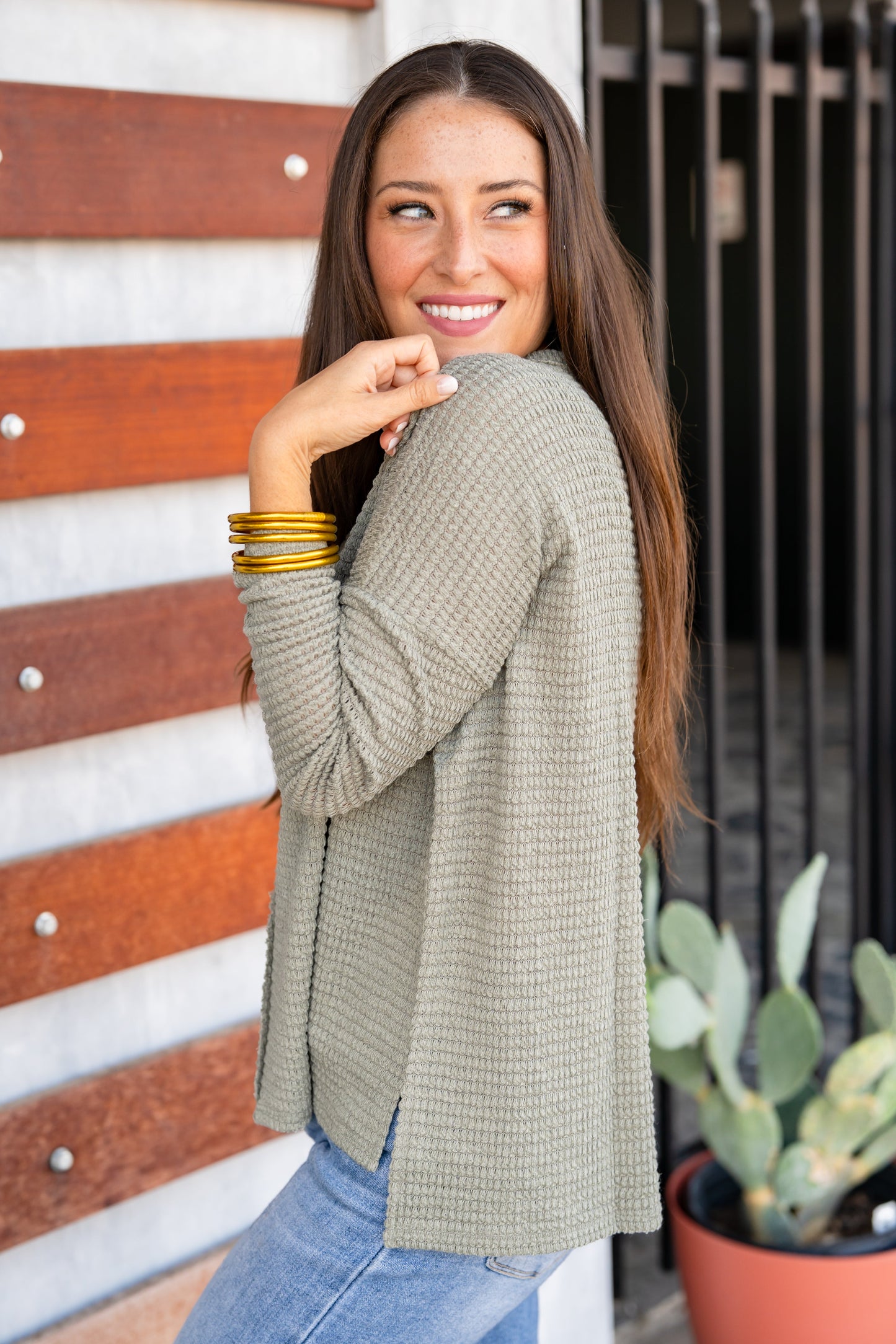 The STEAL Travis Top in 13 Colors