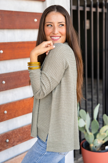 The STEAL Travis Top in 13 Colors