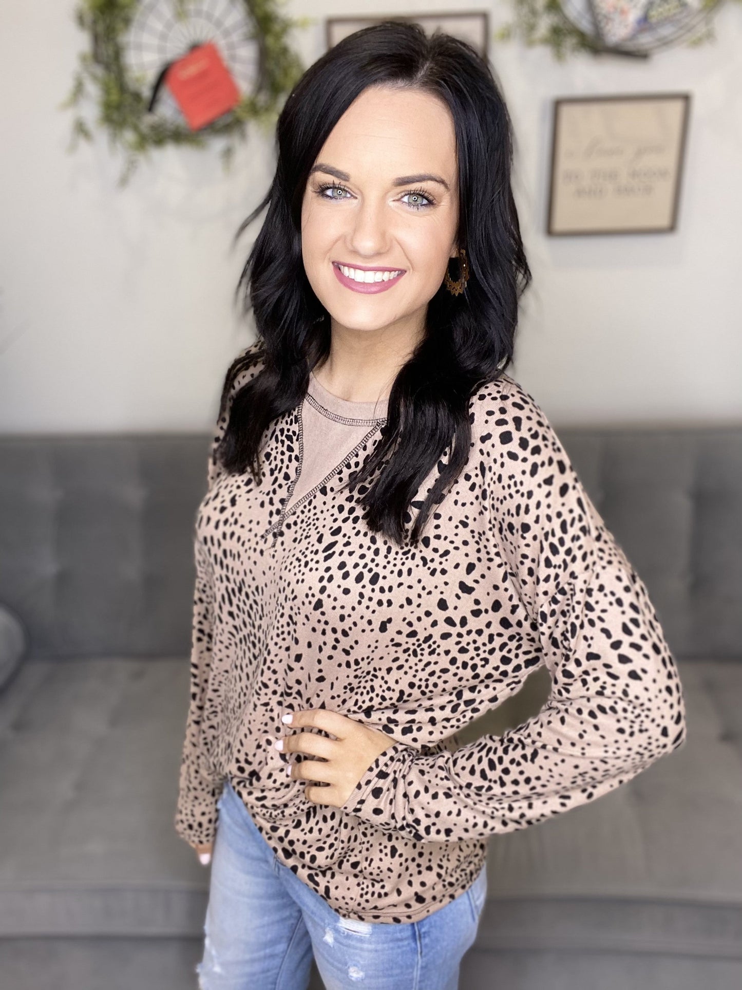 The Spotted V Top