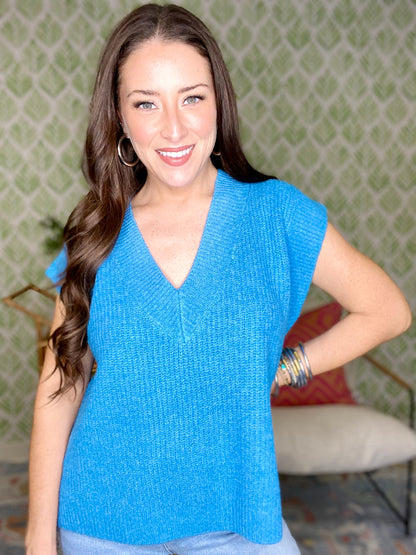The STEAL Capped Sweater-5 Colors