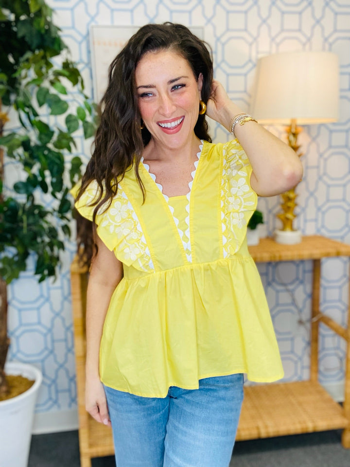The Elisa Top in Yellow