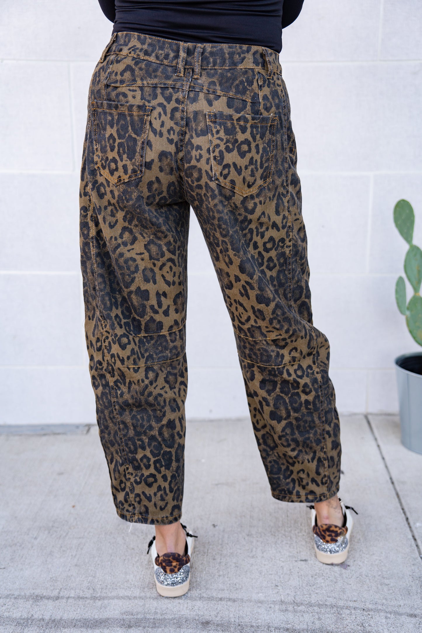 The Buckley Barrel Jeans in Leo
