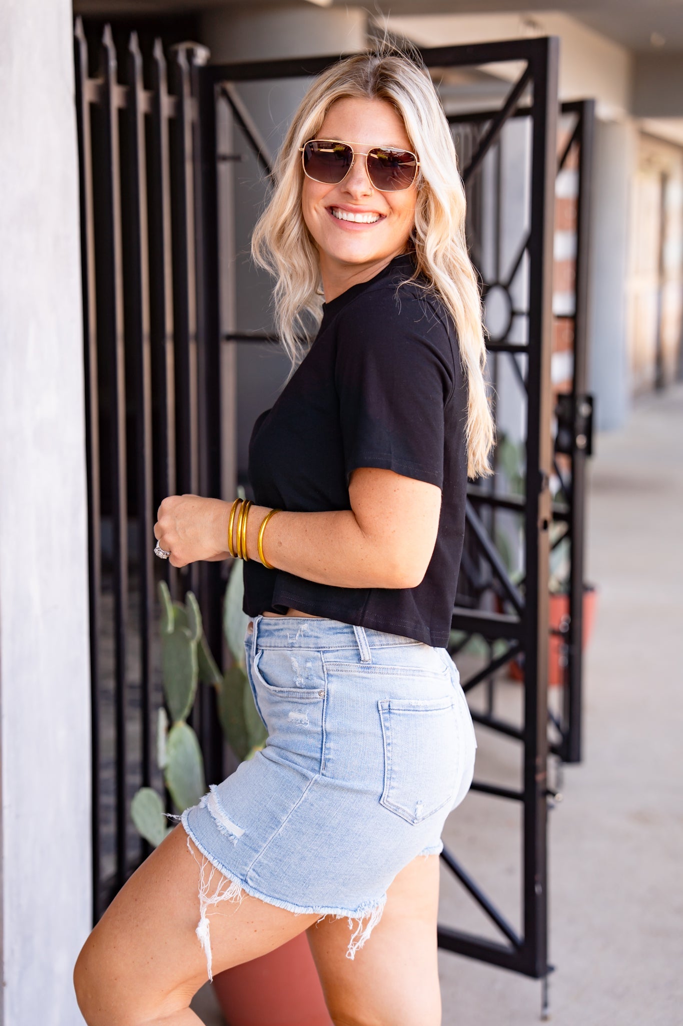 The Buckley Ella Tee - 11 Colors/AS