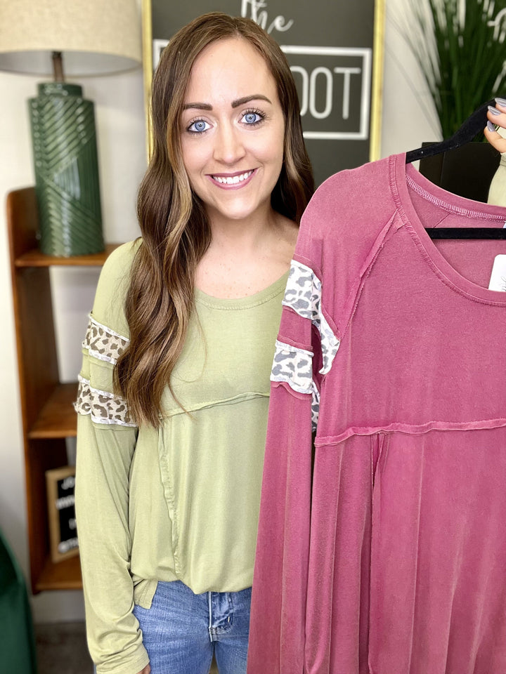 The Seams to Me Top in 2 Colors