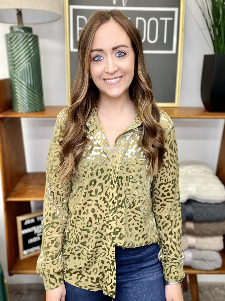 The Olive Leo Button Down