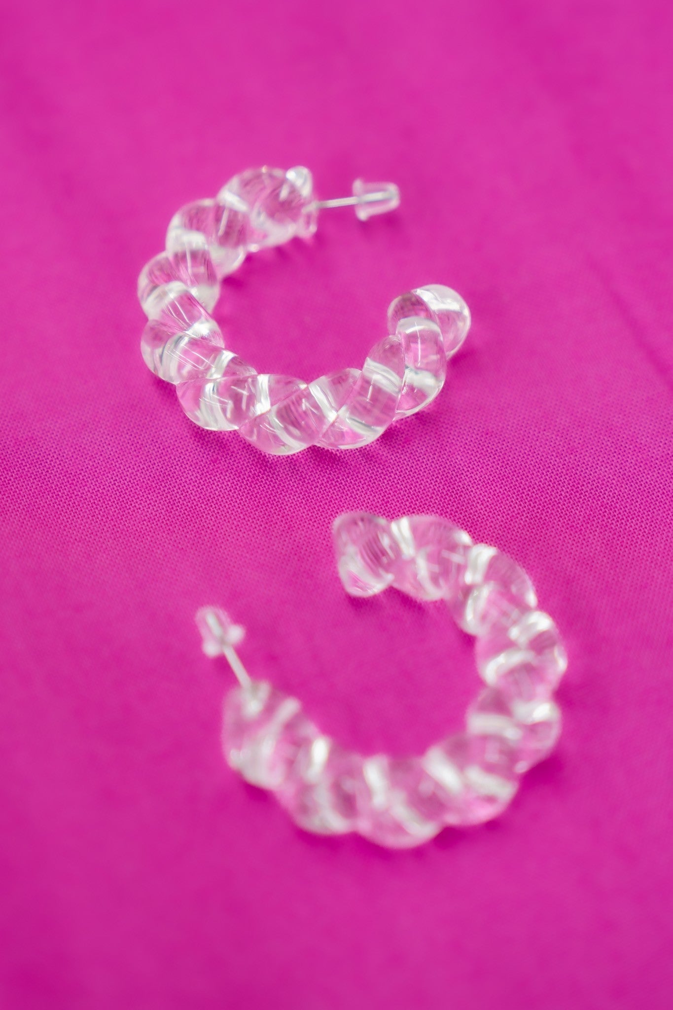 The Acrylic Twist Hoops-2 Colors